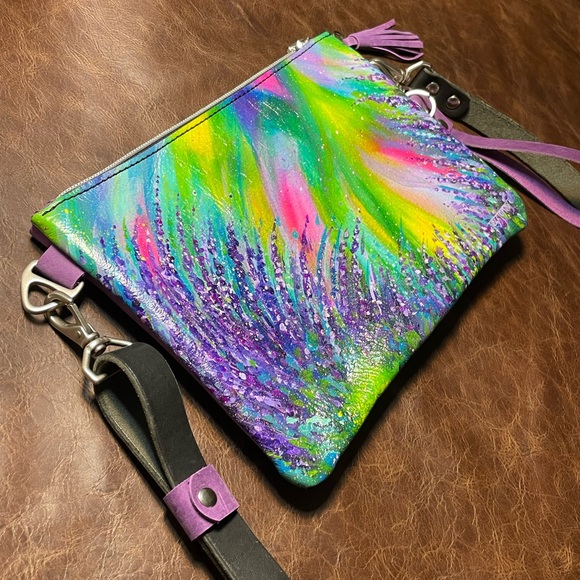 NWT Handpainted, Handmade One of a Kind Cross Body Purse - Picture 10 of 10